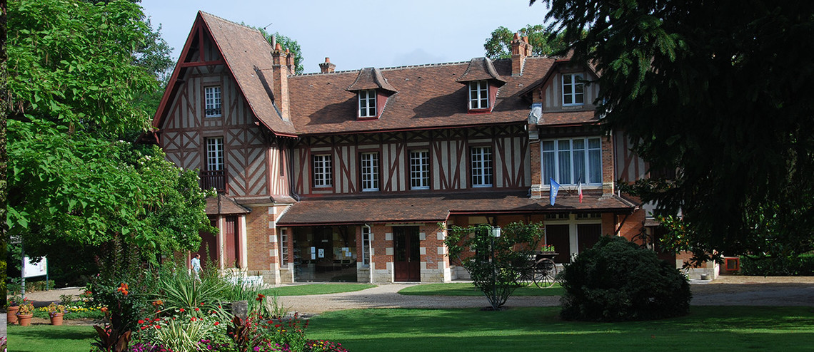 Le Château de la Pie devient la mairie de Saint-Hilaire en 1978